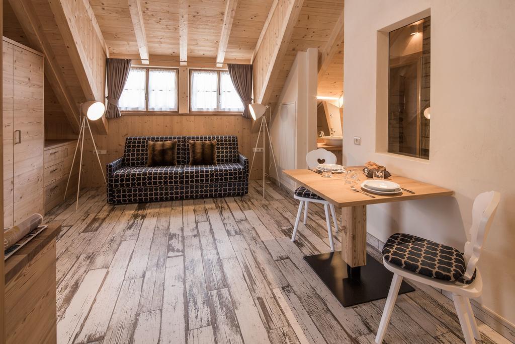Osti Nicl Apartment San Martino in Badia Exterior foto