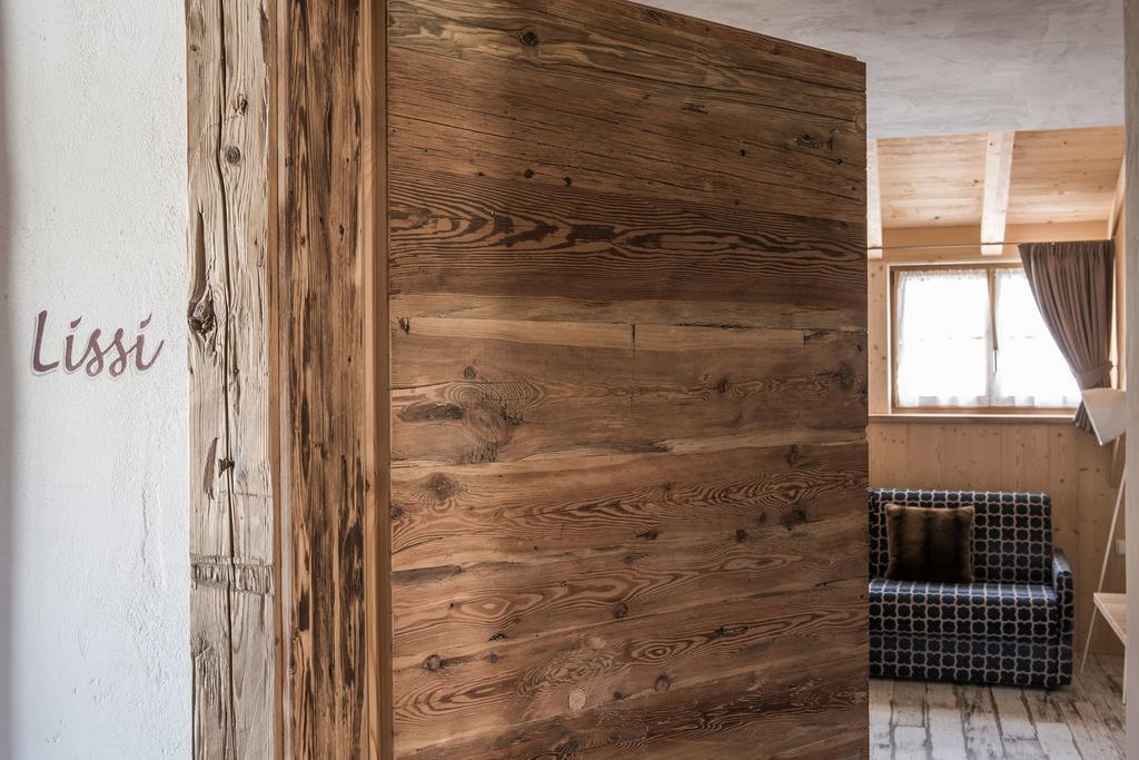 Osti Nicl Apartment San Martino in Badia Exterior foto