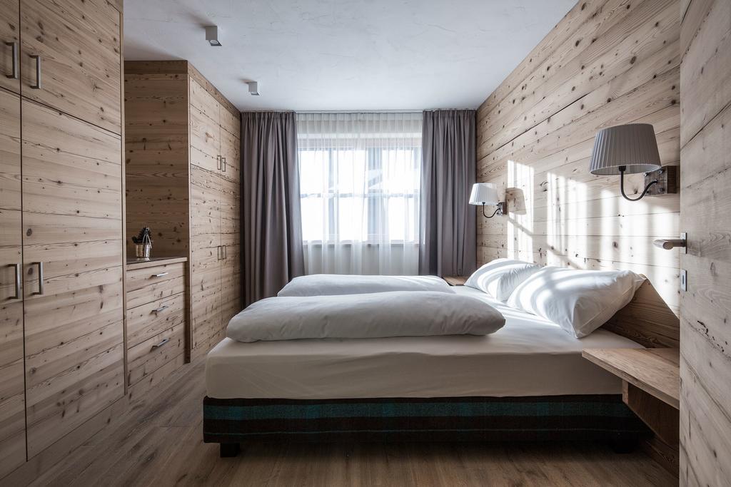 Osti Nicl Apartment San Martino in Badia Exterior foto